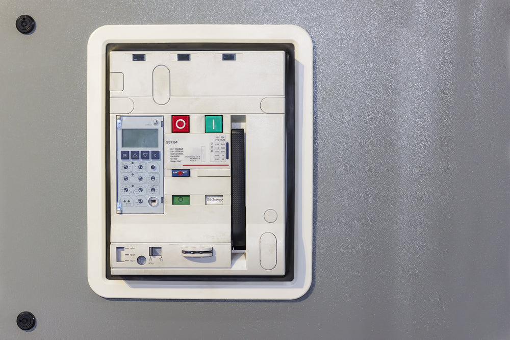 What Are Air Circuit Breakers? 5 Things You Need to Know